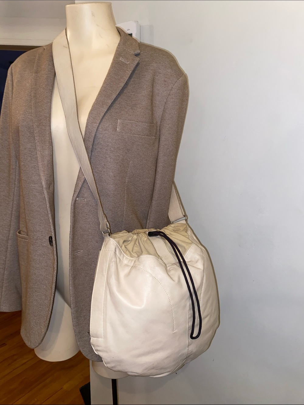 M0851  crossbody Drawstring bag